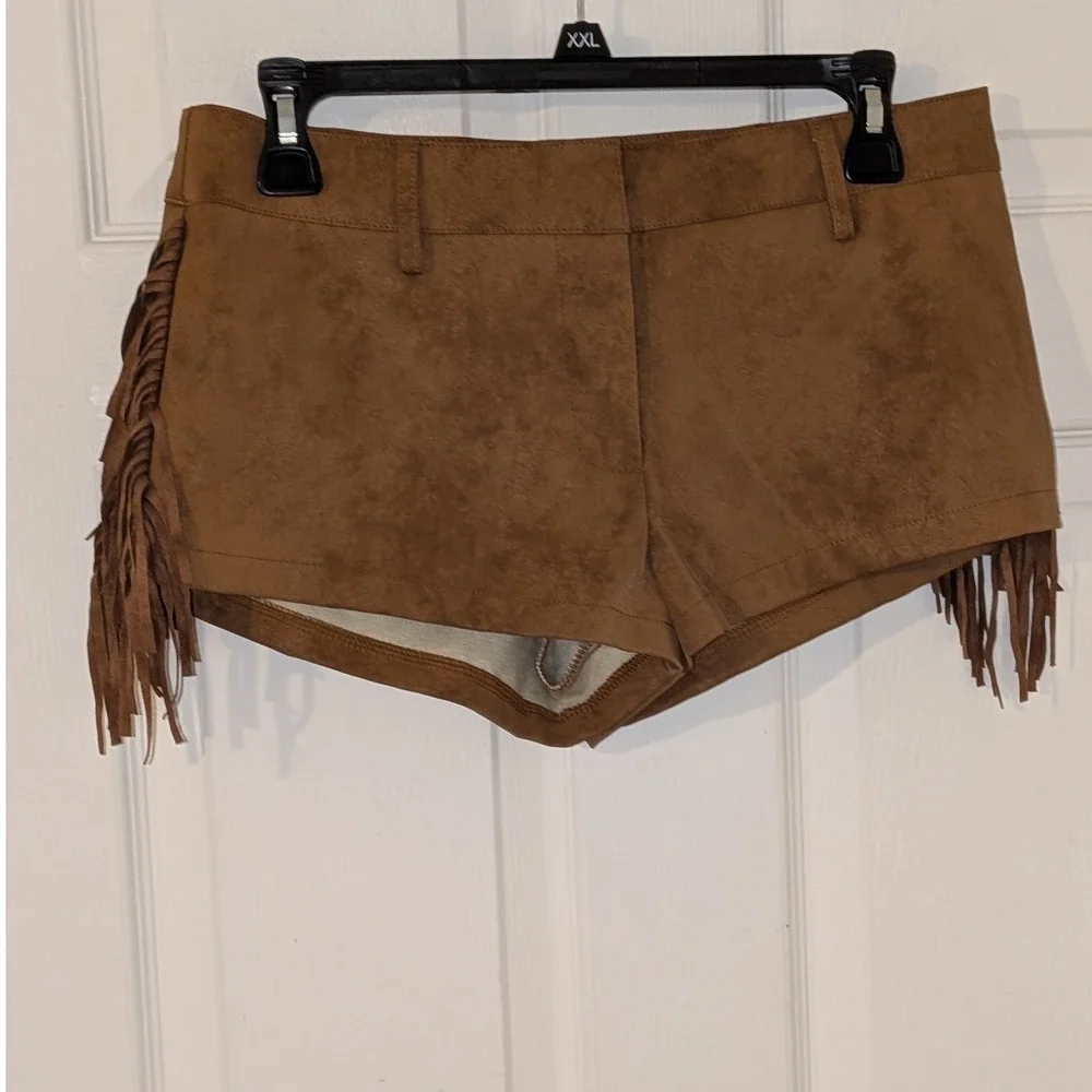Edikted Brown Faux Suede Fringe Mini Shorts S20002 Festival Western Size M NEW